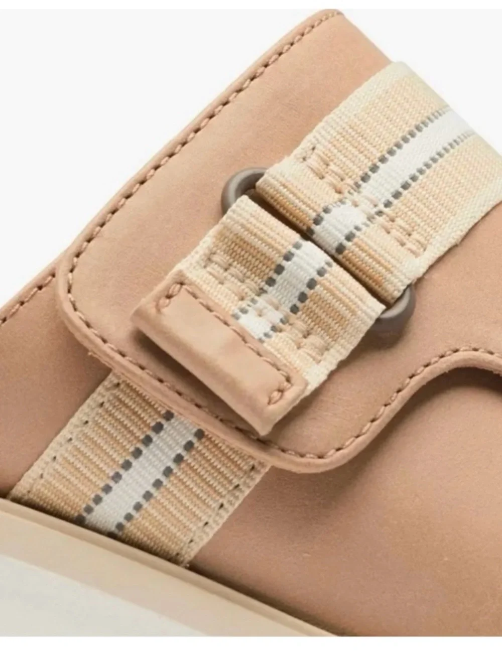 NWT Sorel Joanie Slip On  Wedge Platform Sandal in Beige and Cream Size 10